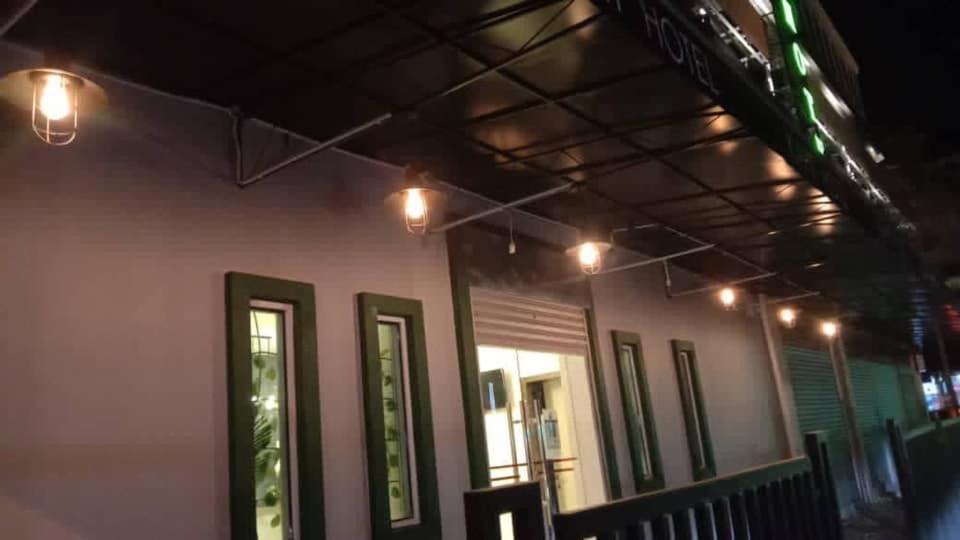 Kapit Hotel Kuching Eksteriør billede