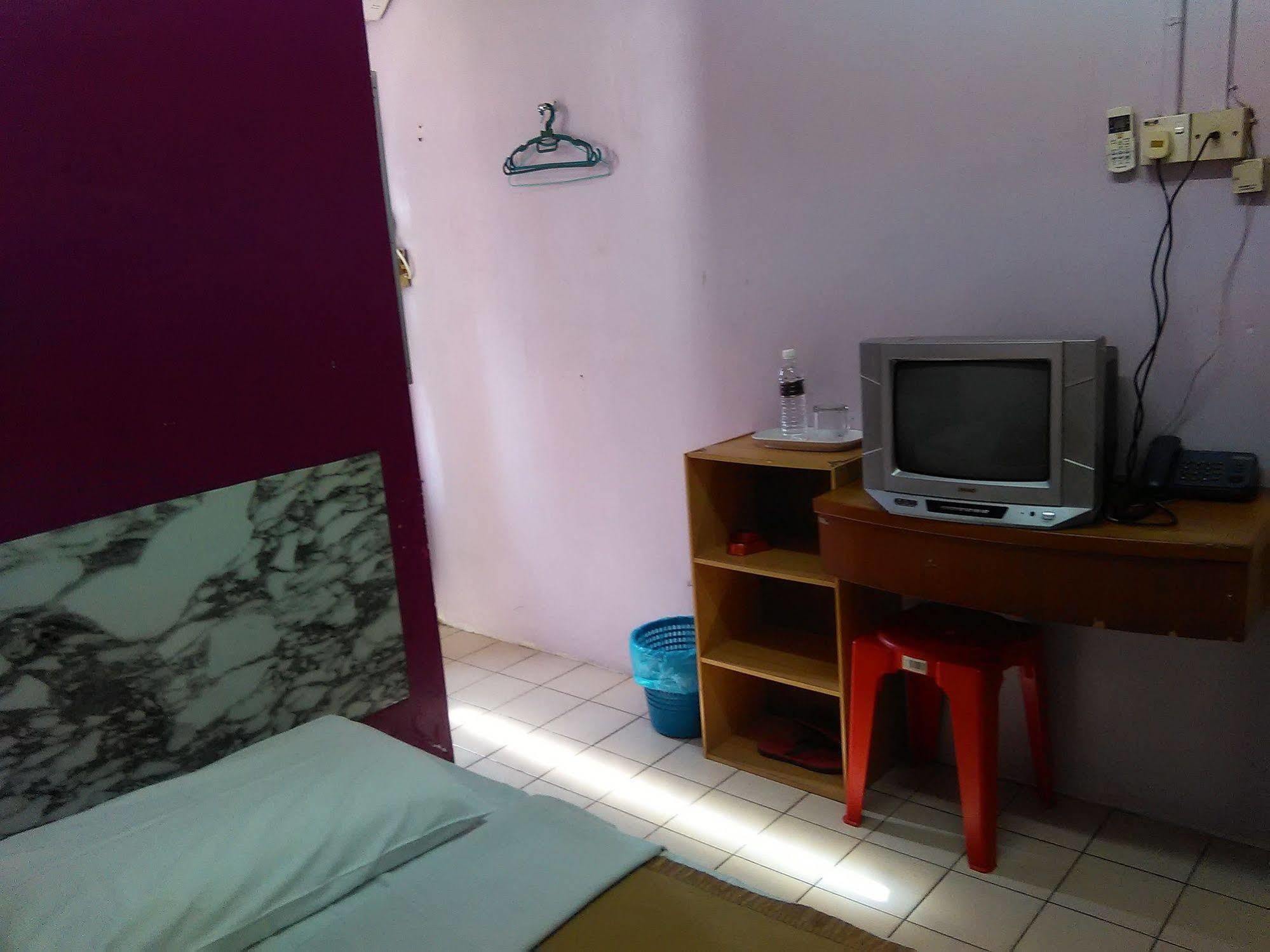 Kapit Hotel Kuching Eksteriør billede