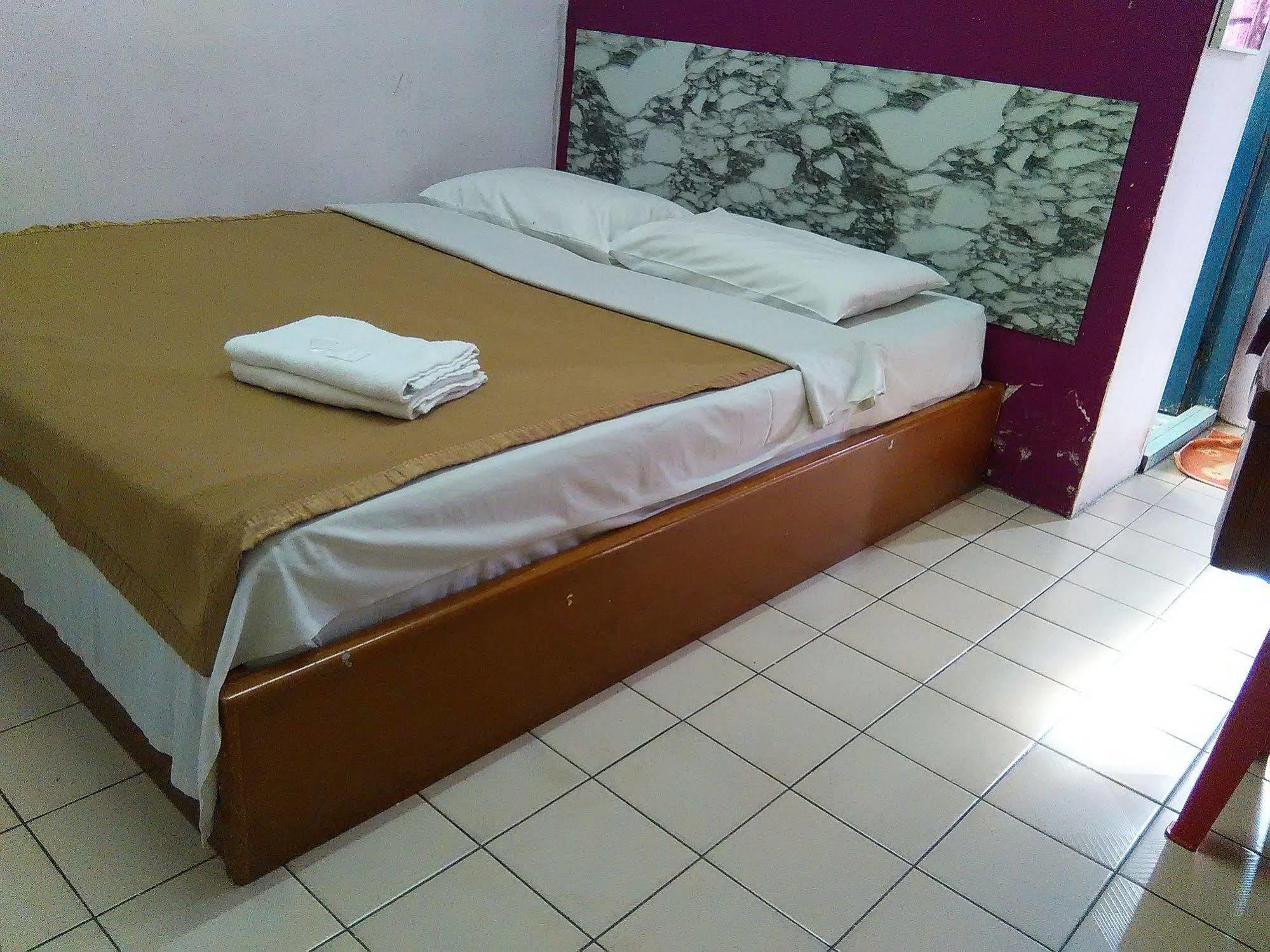 Kapit Hotel Kuching Eksteriør billede